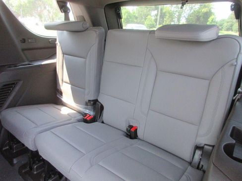 New 2026 GMC Yukon Elevation w/ Elevation Premium Package AWD/4WD image 13