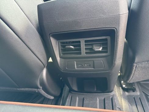 Used 2025 GMC Canyon AT4 w/ Technology Plus Package AWD/4WD image 38