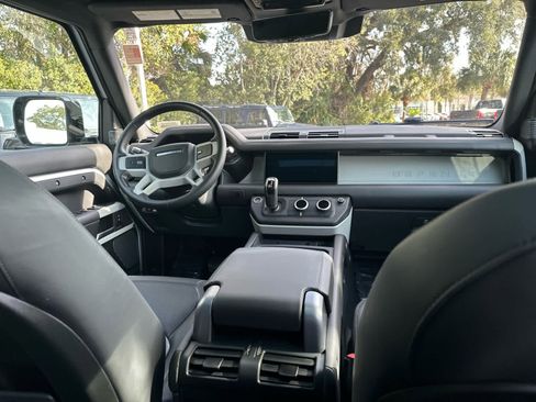 Used 2022 Land Rover Defender 110 XS Edition image 22