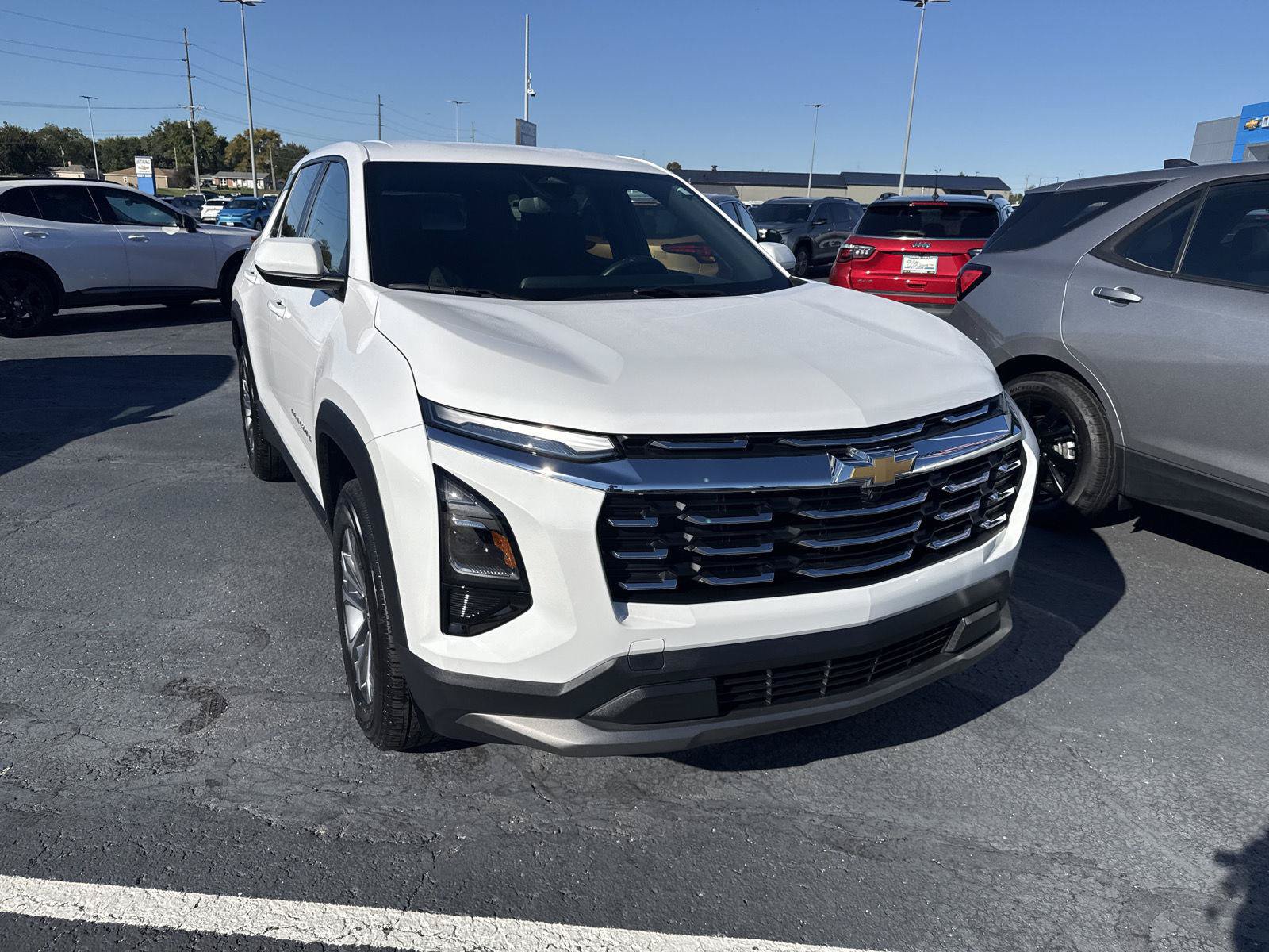 Used 2026 Chevrolet Equinox LT FWD image 6
