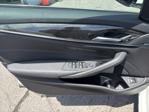 Used 2021 BMW 530i w/ Convenience Package RWD image 41