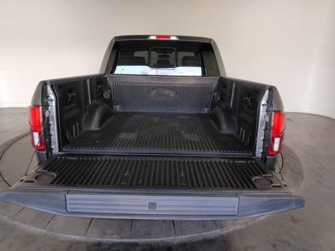 Used 2018 Ford F150 Platinum w/ Equipment Group 701A Luxury image 9