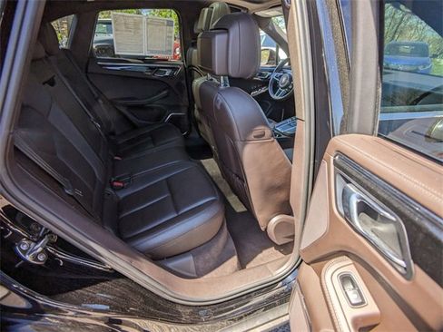 Used 2016 Porsche Macan S image 12