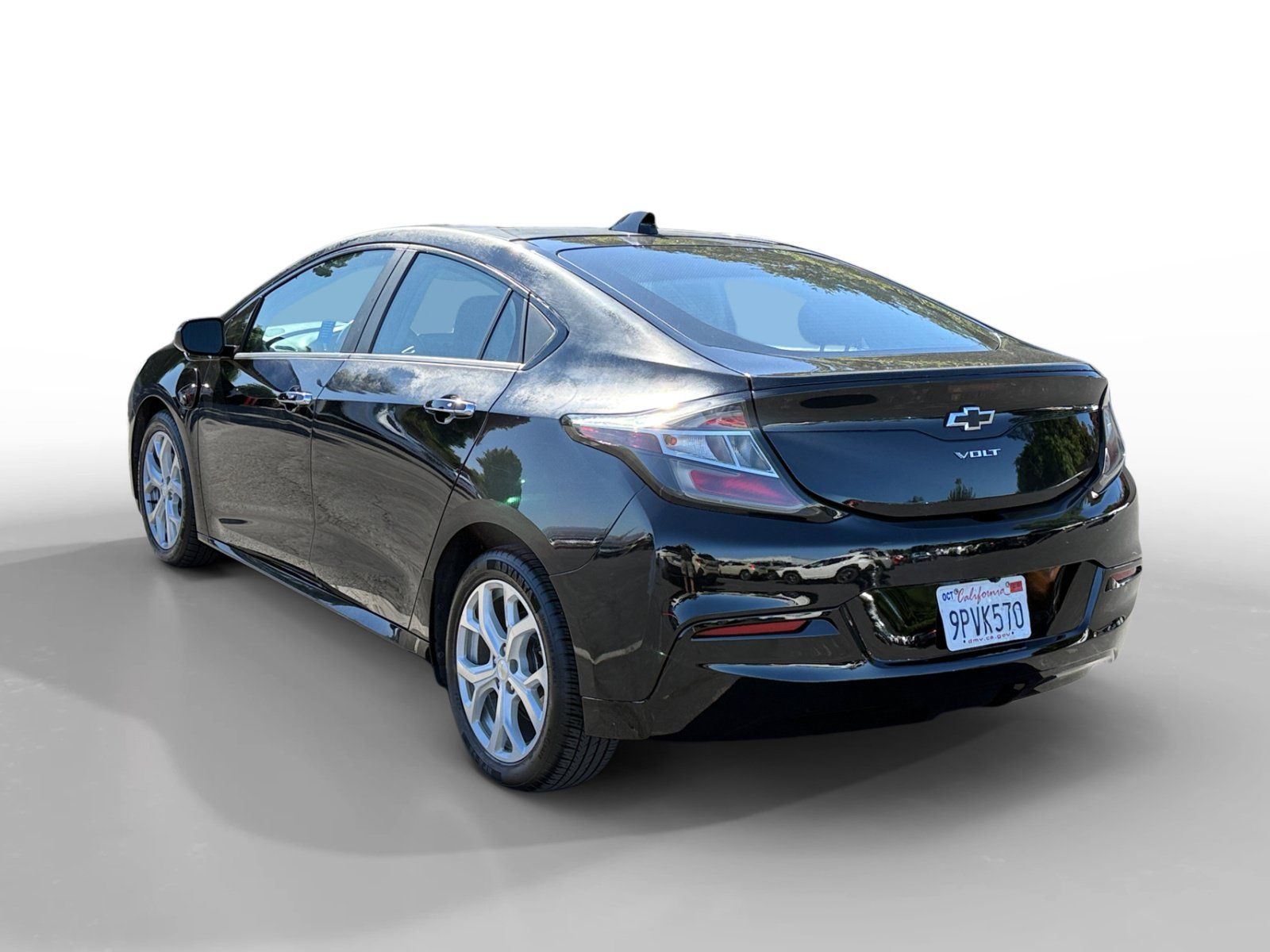 Used 2017 Chevrolet Volt LT FWD image 3