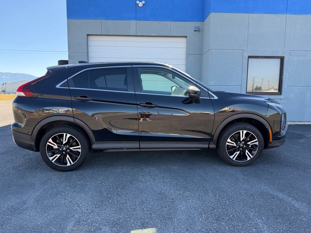 Used 2025 Mitsubishi Eclipse Cross SE AWD/4WD image 5