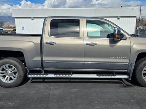 Used 2017 Chevrolet Silverado 1500 LTZ w/ LTZ Plus Package image 6