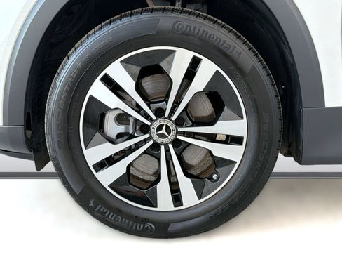 Certified 2026 Mercedes-Benz GLB 250 4MATIC image 13