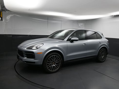 Certified 2020 Porsche Cayenne image 4