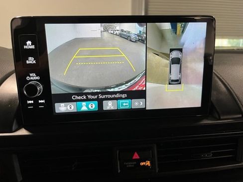 Used 2025 Honda Pilot TrailSport image 28