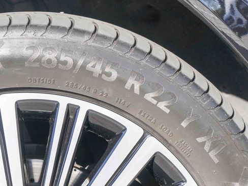 Used 2023 Mercedes-Benz Maybach GLS 600 4MATIC image 12