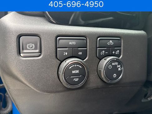 Used 2022 Chevrolet Silverado 1500 LT AWD/4WD image 20