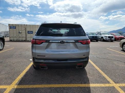 Used 2023 Chevrolet Traverse Premier w/ Redline Edition image 5