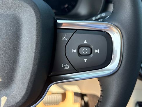 New 2026 Volvo XC40 B5 Ultra w/ Climate Package image 27