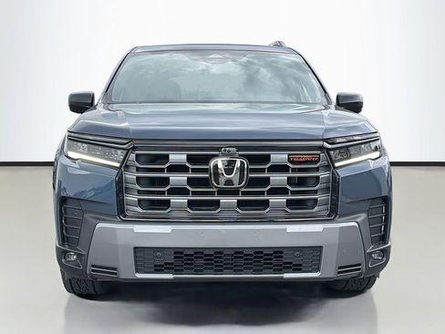 Used 2026 Honda Pilot TrailSport image 3