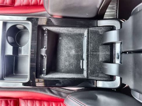 Used 2020 Land Rover Range Rover Velar SV Autobiography Dynamic image 27