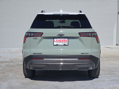 Used 2026 Chevrolet Equinox ACTIV image 7