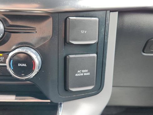 Used 2024 Ford F150 Lariat w/ FX4 Off-Road Package AWD/4WD image 29