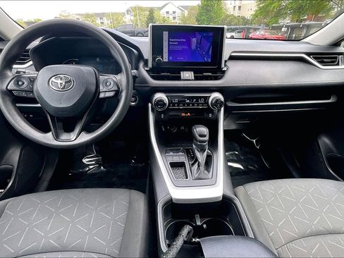 Used 2024 Toyota RAV4 XLE image 14