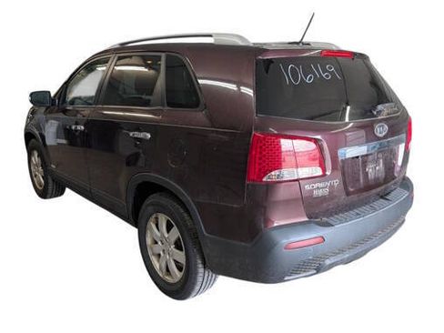 Used 2011 Kia Sorento LX w/ Convenience Pkg AWD/4WD image 3