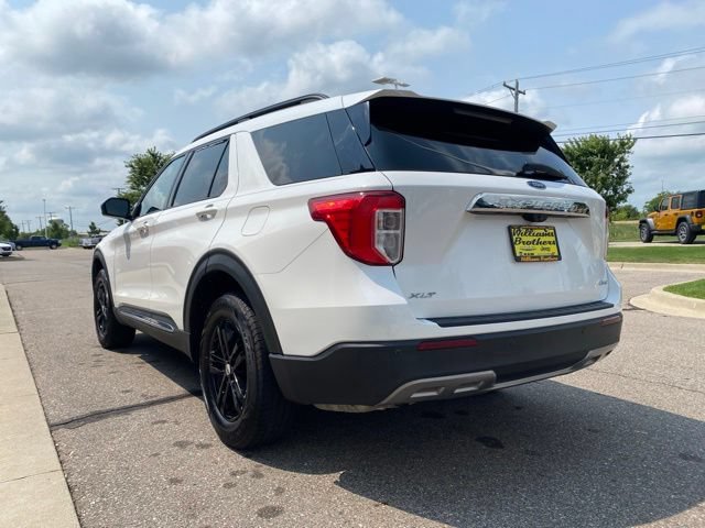 Used 2021 Ford Explorer XLT w/ Equipment Group 202A AWD/4WD image 7