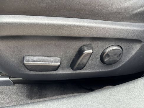 Used 2026 MAZDA MAZDA3 s FWD image 22