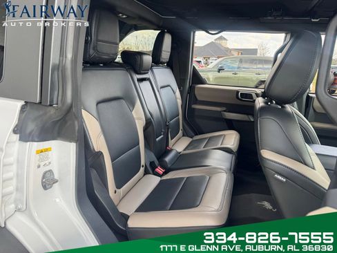 Used 2023 Ford Bronco Wildtrak image 13