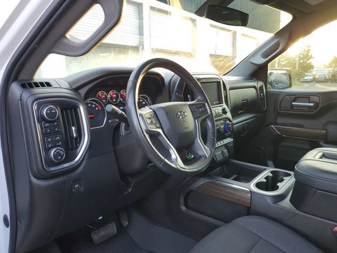 Used 2021 Chevrolet Silverado 1500 LT Trail Boss w/ Bed Protection Package AWD/4WD image 21