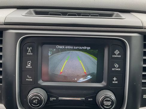 Used 2017 RAM 1500 Express AWD/4WD image 36