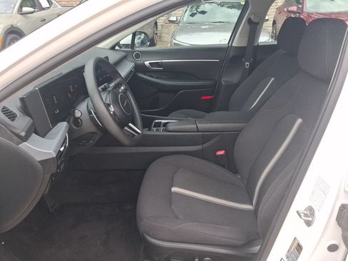Used 2025 Hyundai Sonata SEL FWD image 4