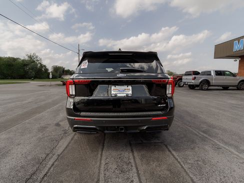 Used 2026 Ford Explorer ST-Line w/ ST-Line Street Pack AWD/4WD image 5
