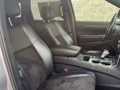 Used 2021 Jeep Grand Cherokee Laredo X AWD/4WD image 22