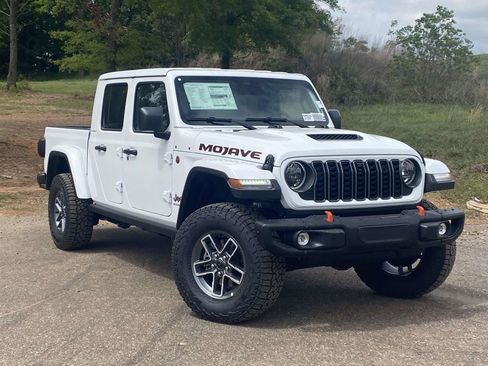 New 2026 Jeep Gladiator Mojave AWD/4WD image 32
