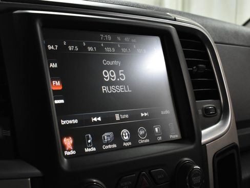 Used 2017 RAM 1500 Classic SLT image 13