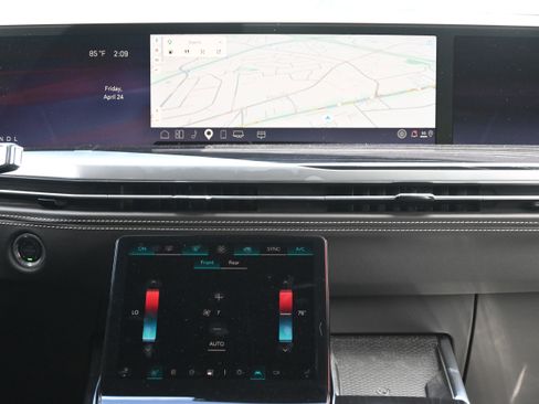 Used 2026 Cadillac Escalade Sport w/ LPO, ONYX Package AWD/4WD image 32