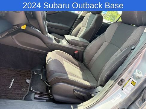 Used 2024 Subaru Outback AWD/4WD image 21