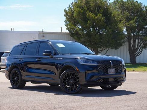 Used 2025 Lincoln Aviator Reserve w/ Jet Appearance Package AWD/4WD image 1