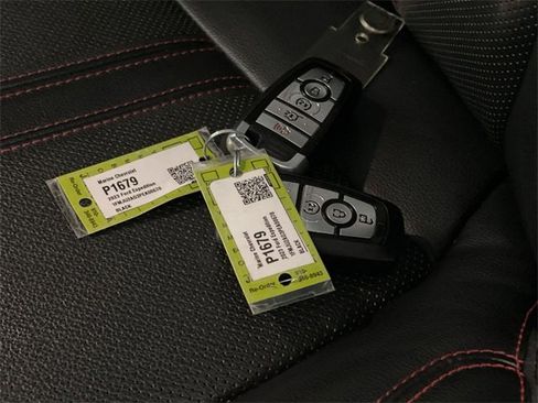 Used 2023 Ford Expedition Limited image 42