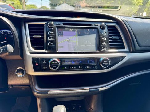 Used 2016 Toyota Highlander XLE w/ Protection Package #3 AWD/4WD image 20