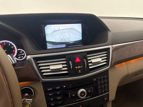 Used 2010 Mercedes-Benz E 350 Sedan image 39