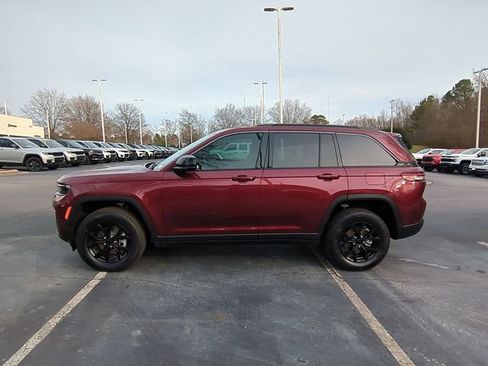 New 2026 Jeep Grand Cherokee Altitude AWD/4WD image 2