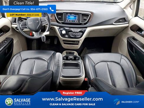 Used 2020 Chrysler Voyager Lxi FWD image 11