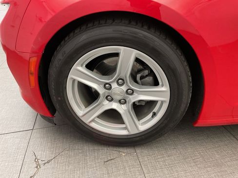 Used 2024 Chevrolet Camaro LT image 10