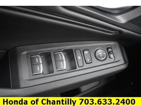 Used 2025 Honda Accord SE image 17