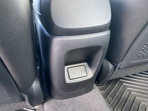 Certified 2025 Hyundai Elantra SEL FWD image 30