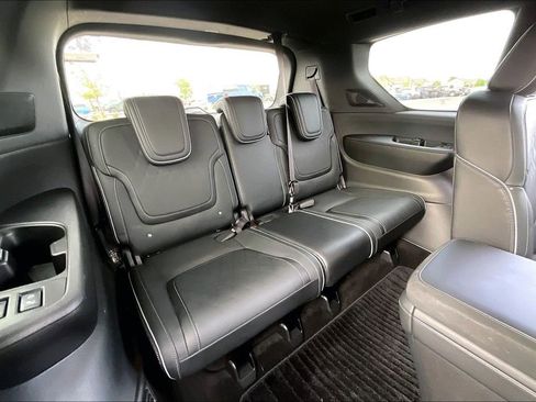Used 2025 INFINITI QX80 Autograph w/ Autograph Exterior Package AWD/4WD image 28
