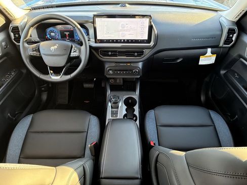 New 2025 Ford Bronco Sport Outer Banks w/ Outer Banks Tech Package+ AWD/4WD image 15