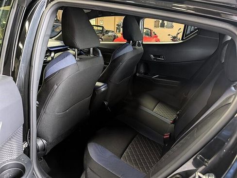 Used 2021 Toyota C-HR XLE FWD image 22