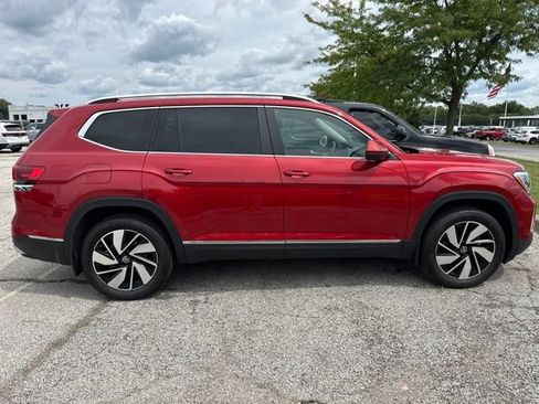 Used 2024 Volkswagen Atlas SEL AWD/4WD image 6