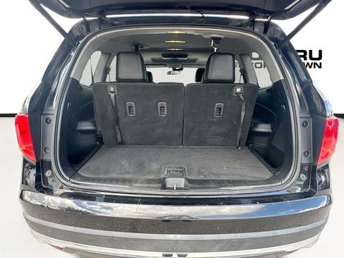 Used 2016 Honda Pilot Touring image 32