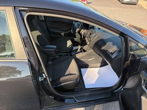 Used 2018 Kia Forte LX FWD image 32